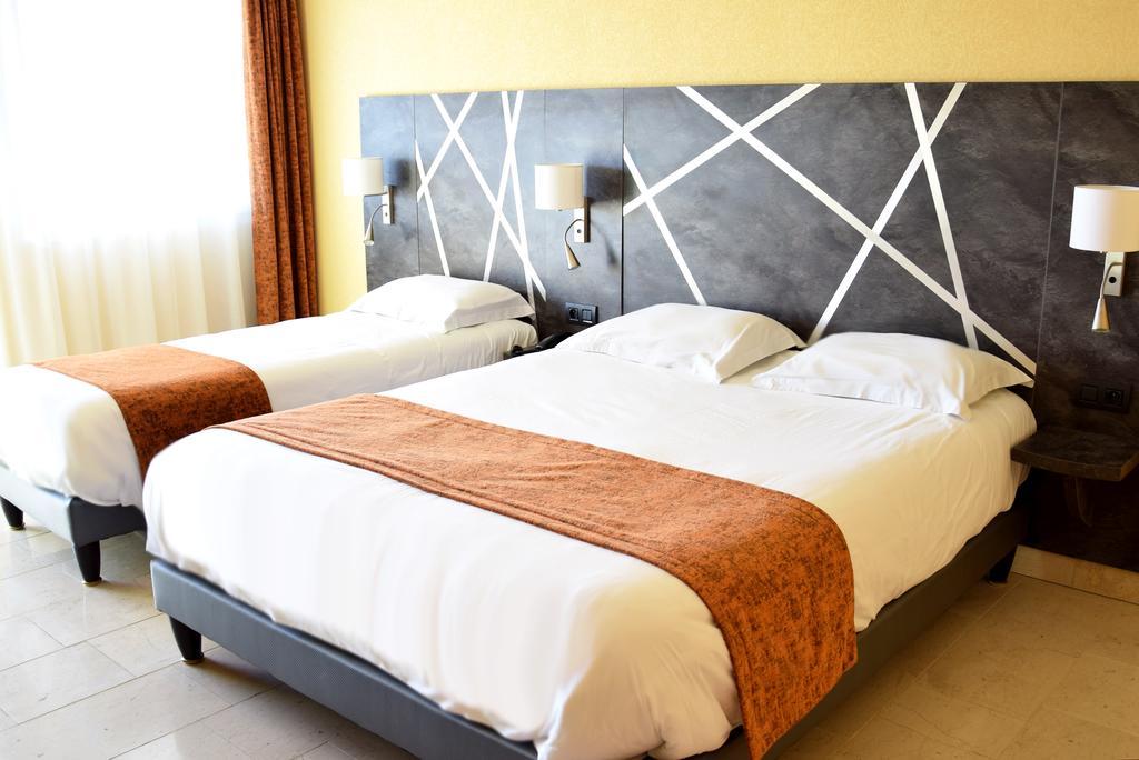 Logis Des Sources Hotell Créney-près-Troyes Eksteriør bilde