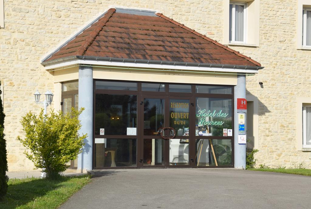 Logis Des Sources Hotell Créney-près-Troyes Eksteriør bilde