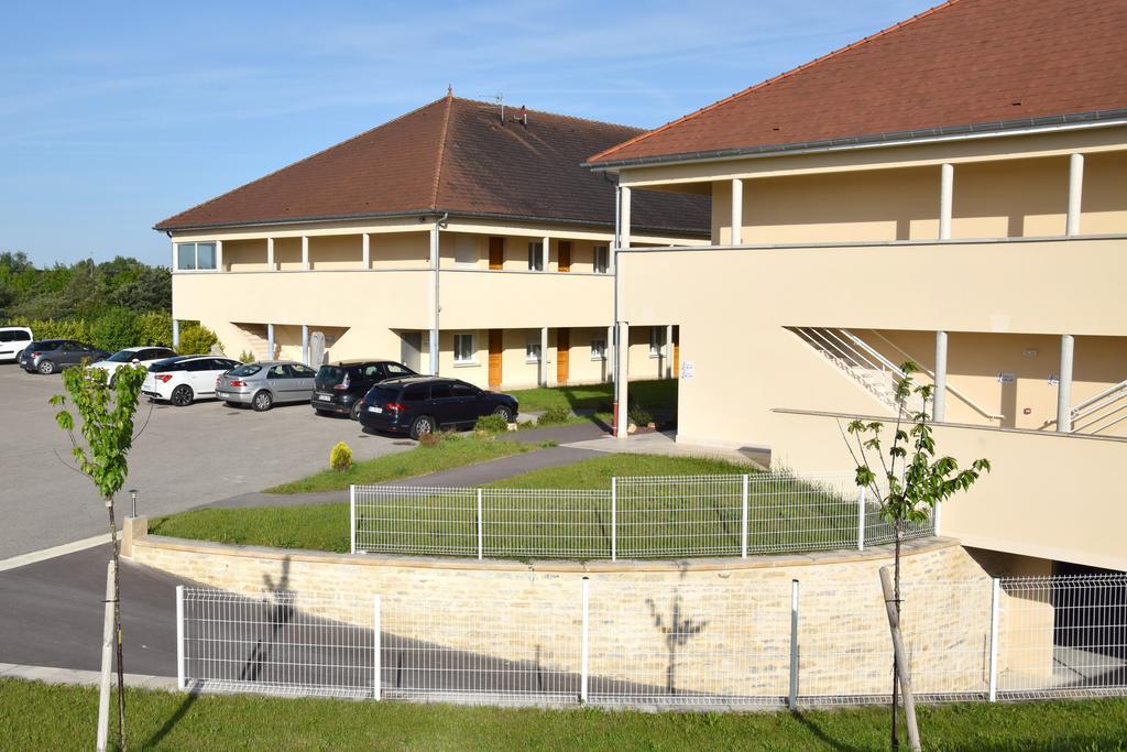 Logis Des Sources Hotell Créney-près-Troyes Eksteriør bilde