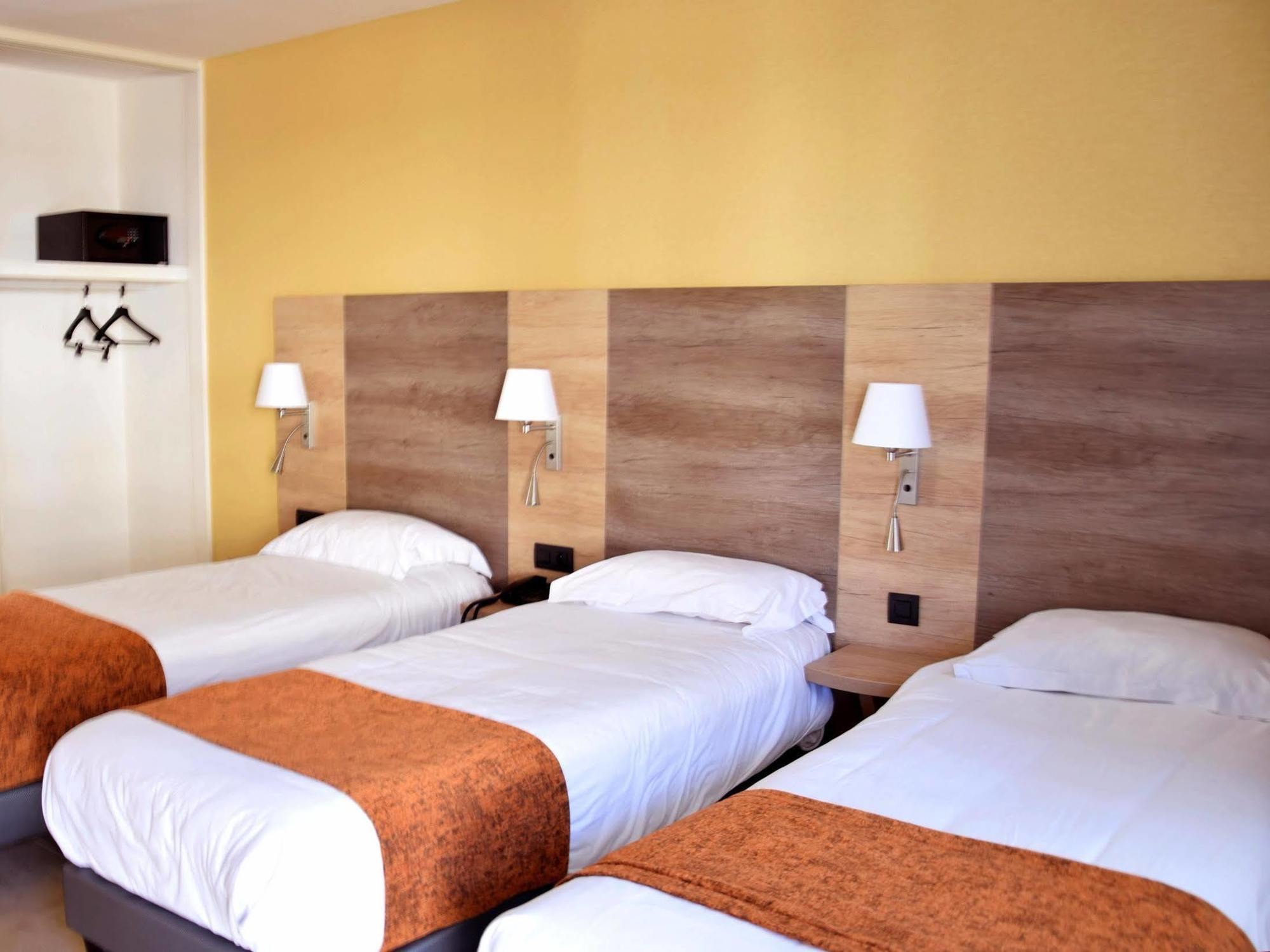 Logis Des Sources Hotell Créney-près-Troyes Eksteriør bilde