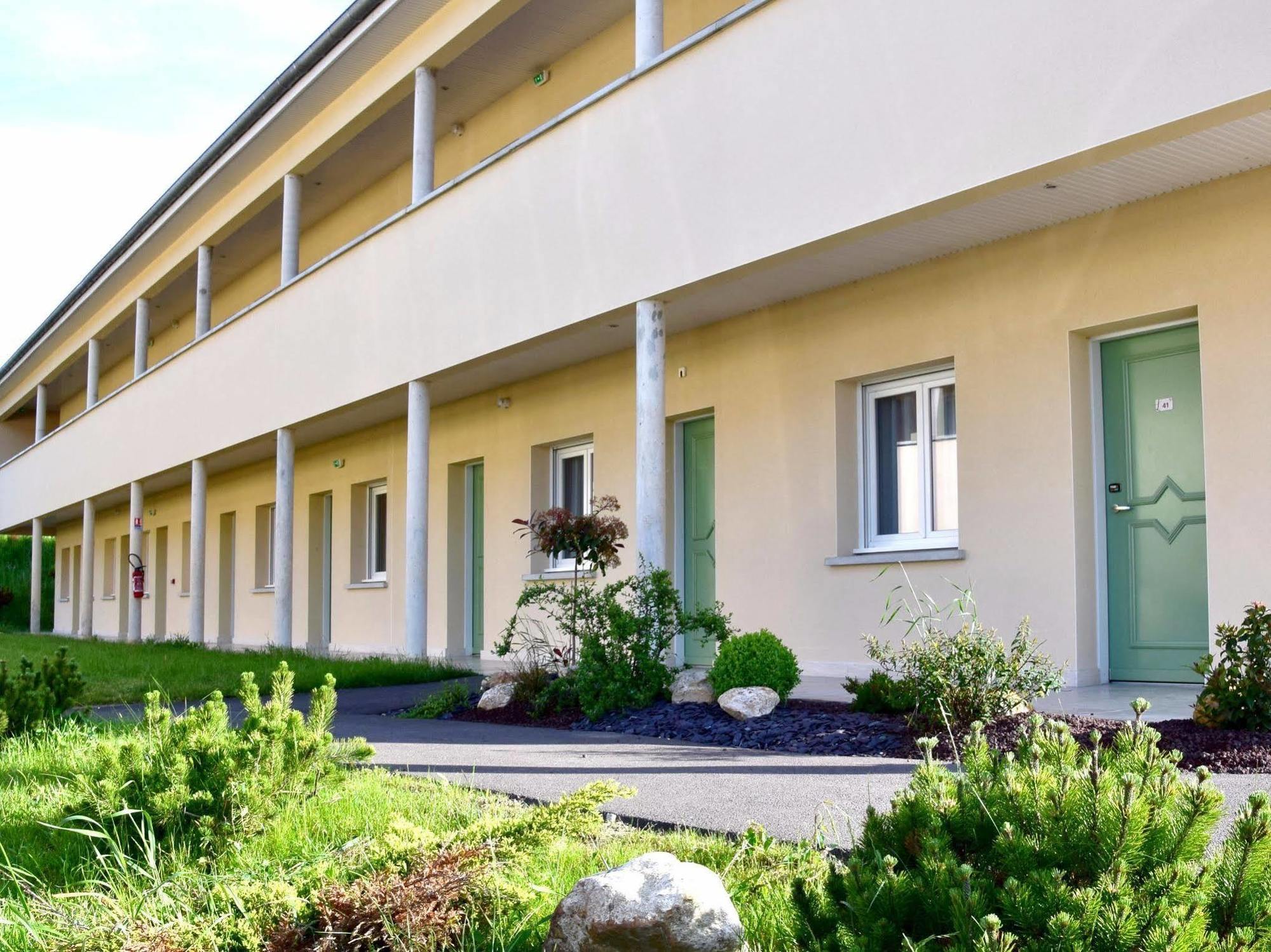 Logis Des Sources Hotell Créney-près-Troyes Eksteriør bilde